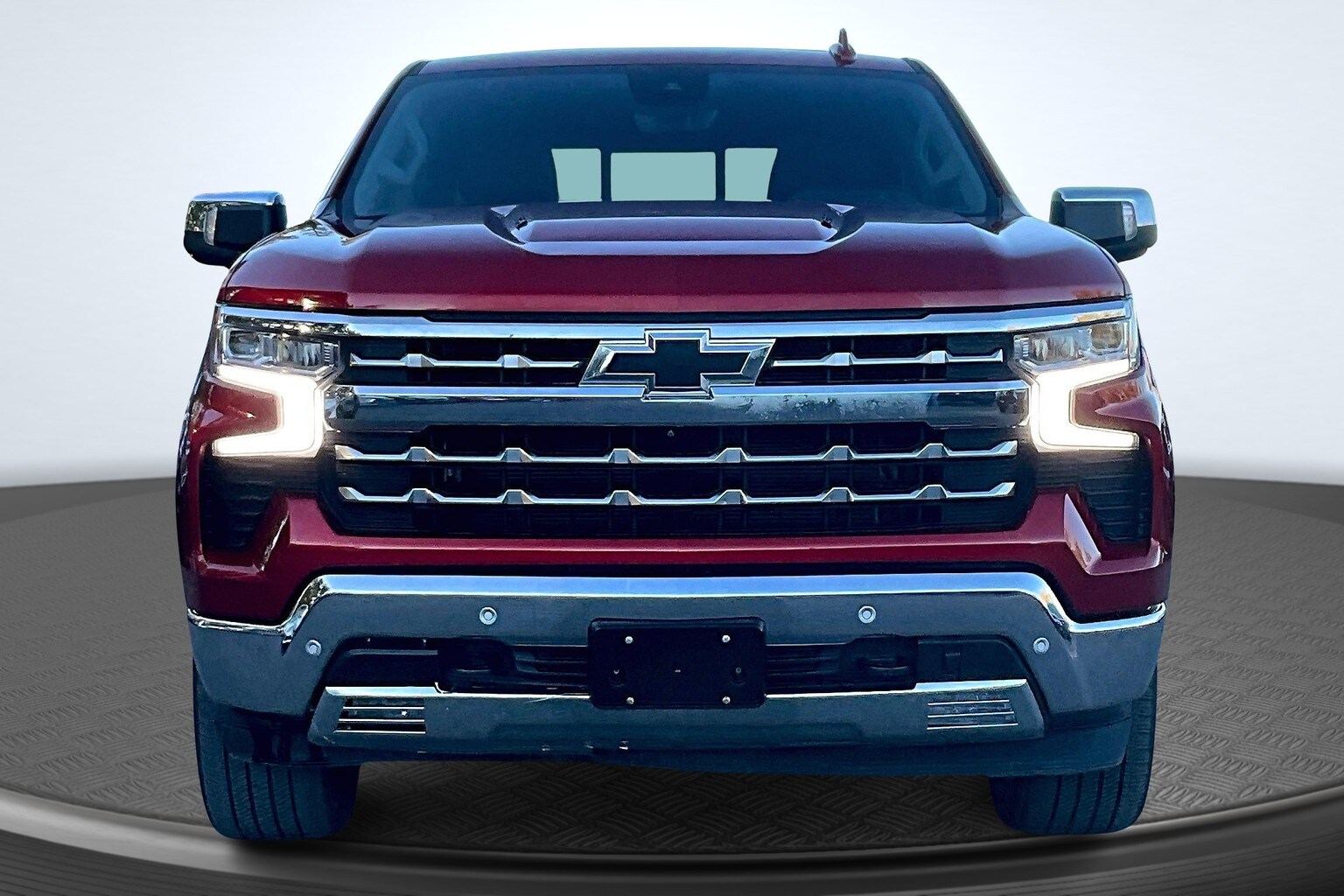 2023 Chevrolet Silverado 1500 LTZ photo 3