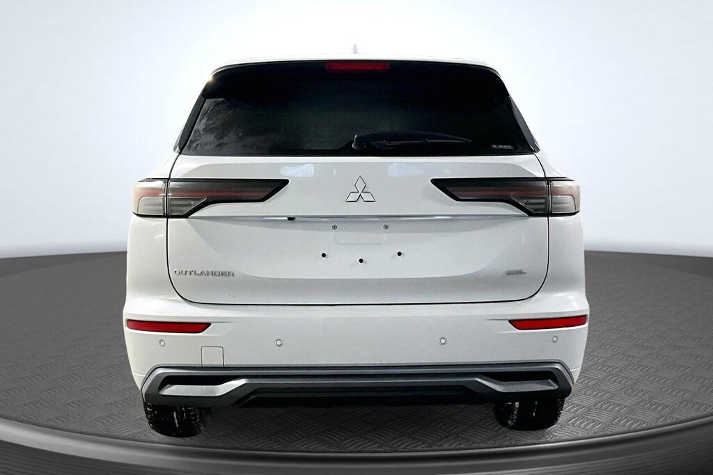 New 2026 Mitsubishi Outlander SEL SUV