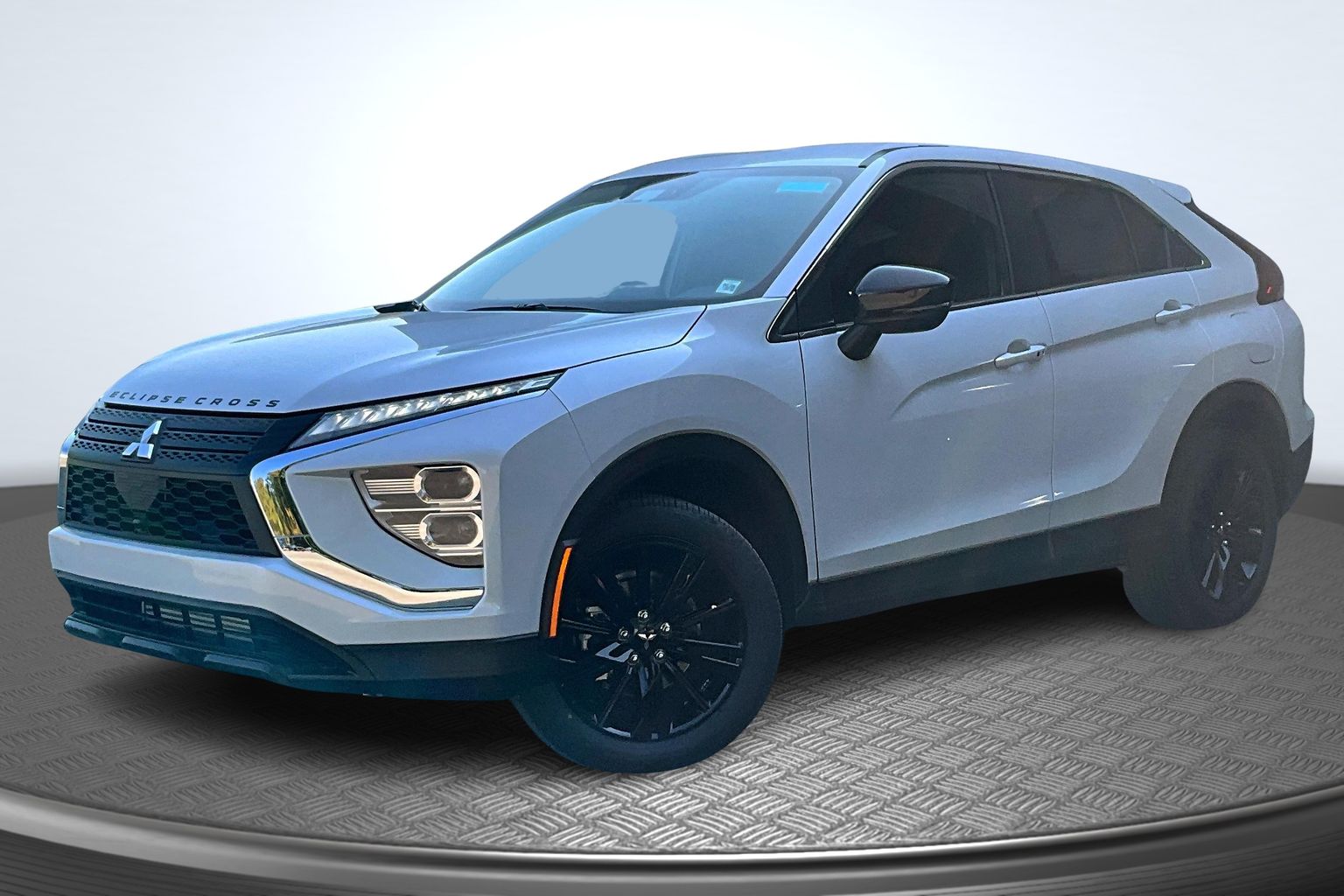 2026 Mitsubishi Eclipse Cross LE's photo