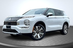 2025 Mitsubishi Outlander SE SUV