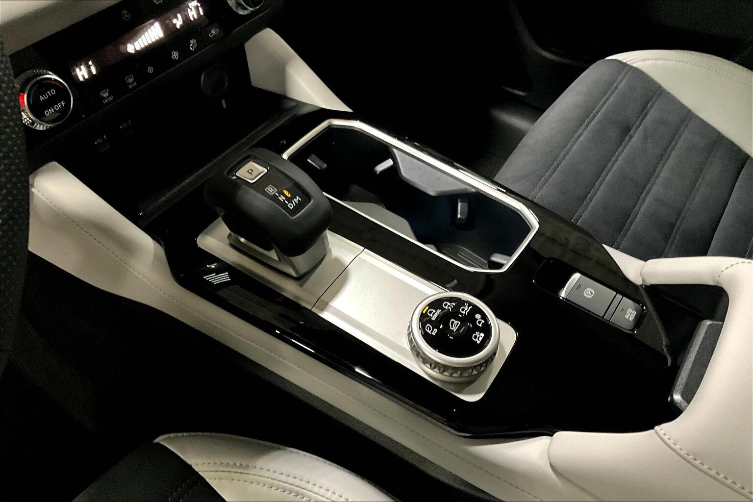 2026 Mitsubishi Outlander SE - Photo 8