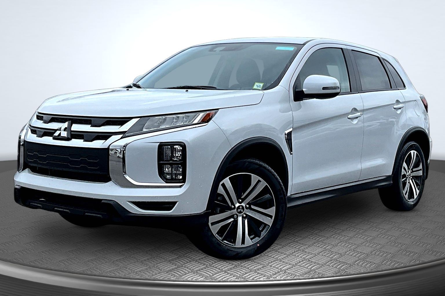 2026 Mitsubishi Outlander Sport 2.0 SE AWC CVT's photo
