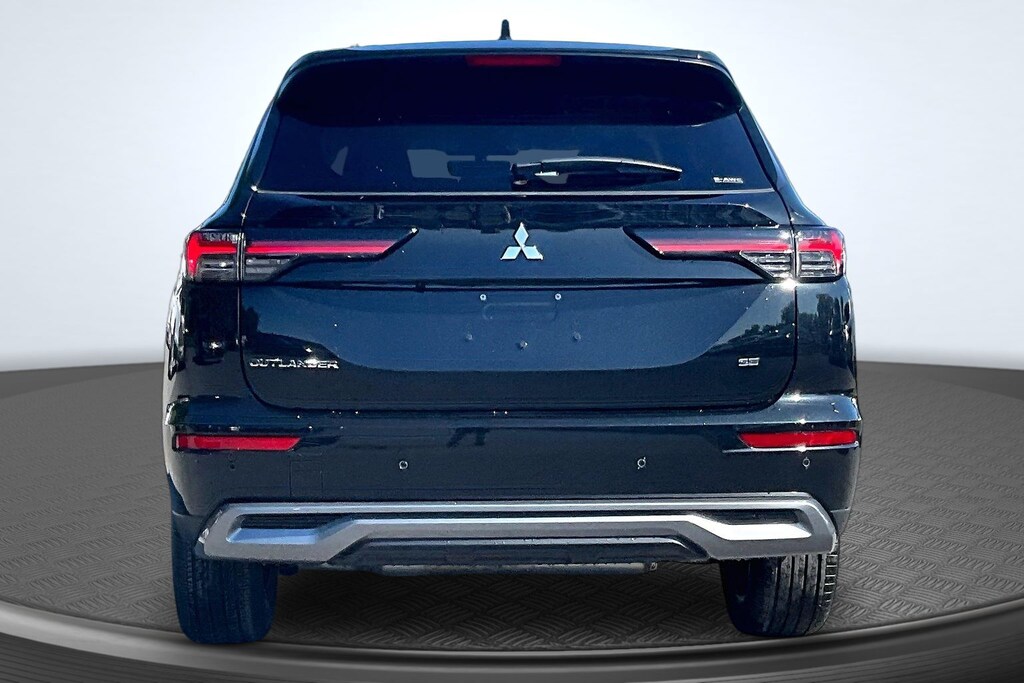 New 2026 Mitsubishi Outlander SE SUV