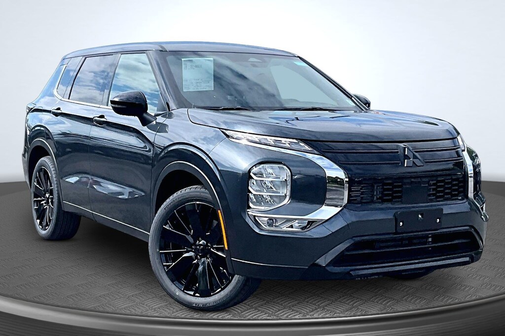 New 2026 Mitsubishi Outlander LE SUV