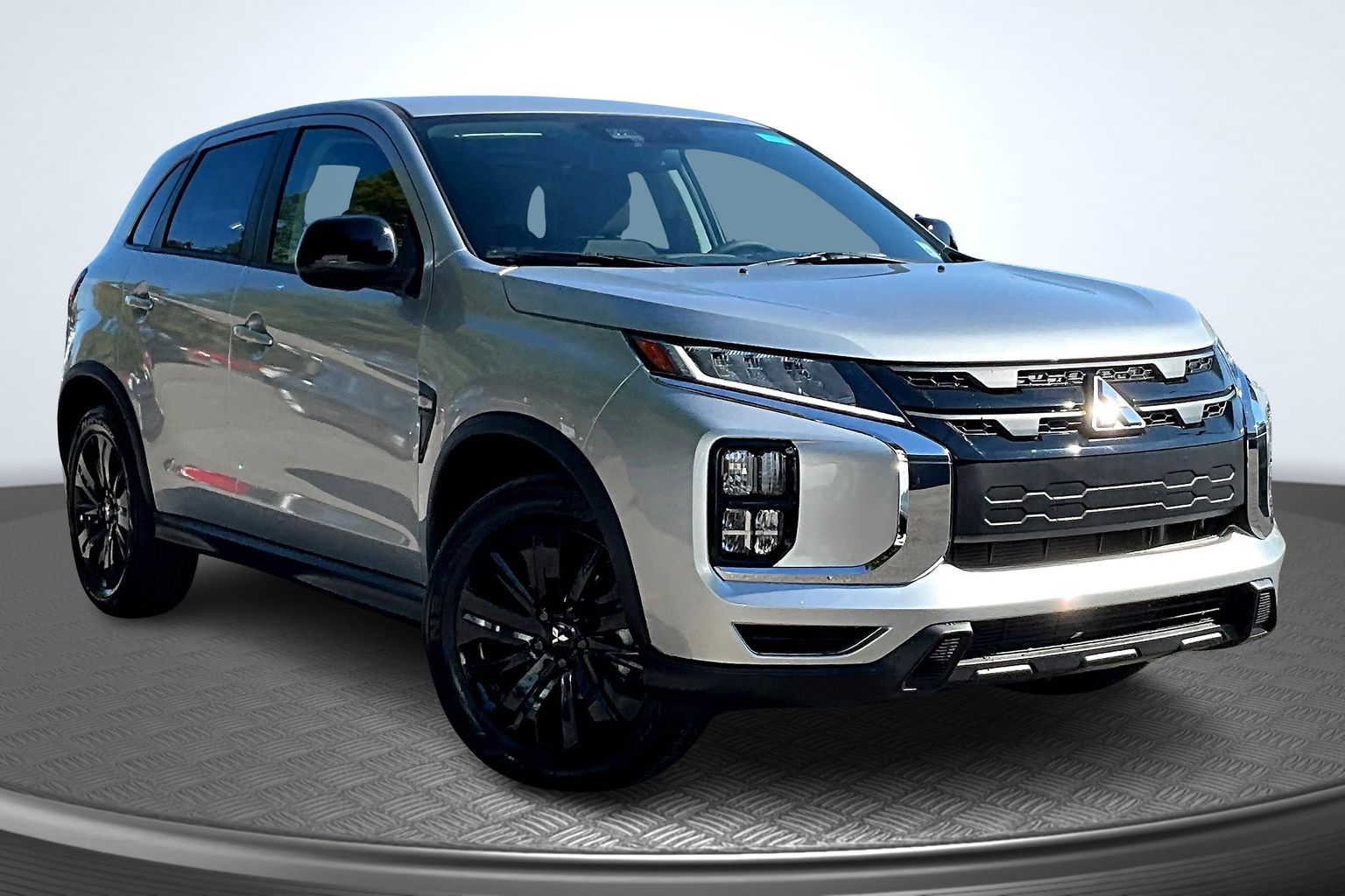 2025 Mitsubishi Outlander Sport ES SE LE photo 2