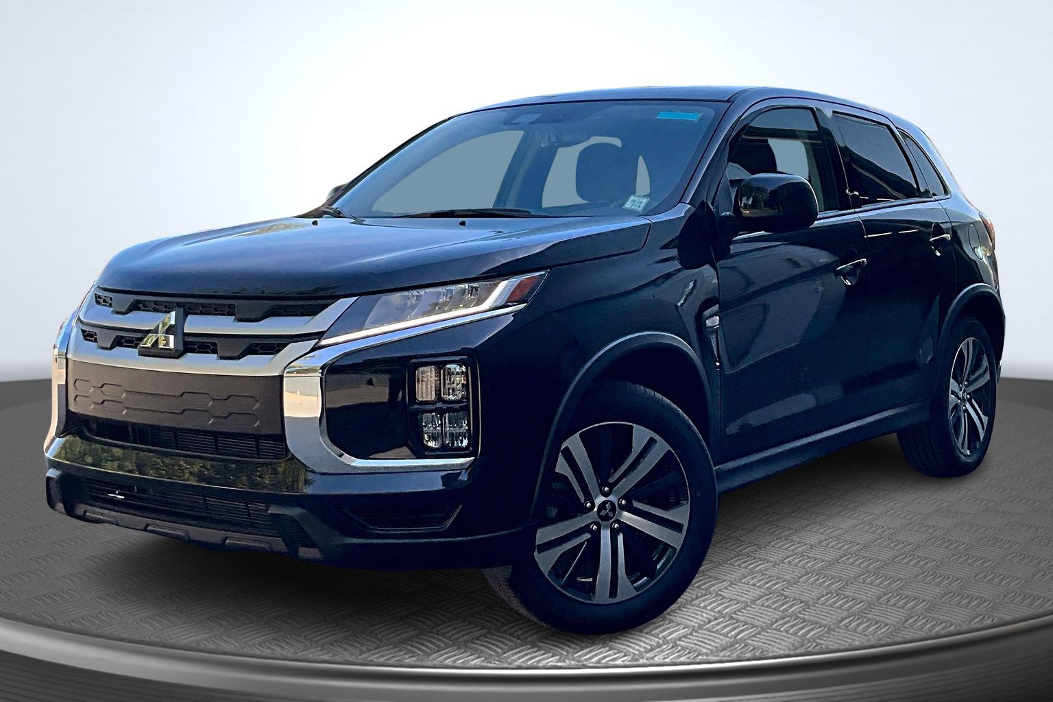 2025 Mitsubishi Outlander Sport ES's photo