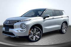 2026 Mitsubishi Outlander SE SUV