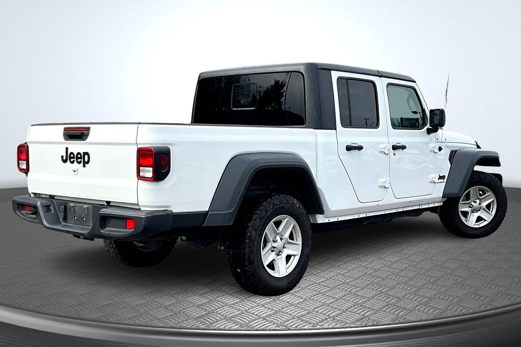 Used 2023 Jeep Gladiator Sport Truck Crew Cab