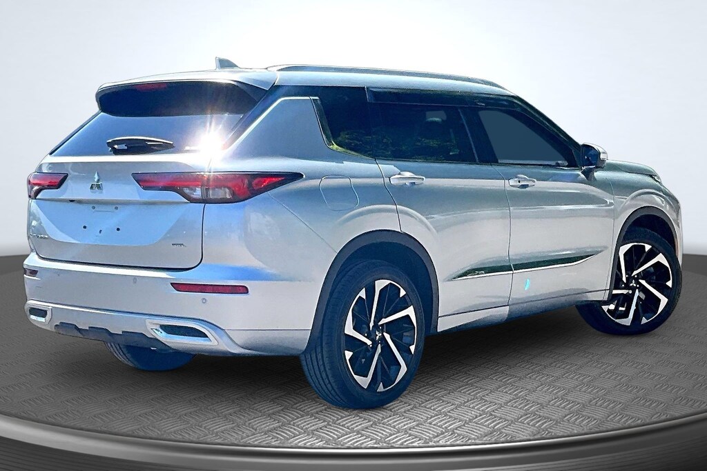 Used 2022 Mitsubishi Outlander SEL CUV