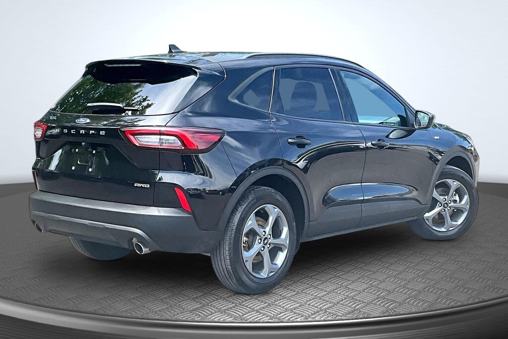 Used 2025 Ford Escape ST-Line Select SUV