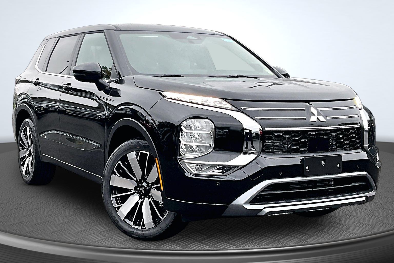 New 2026 Mitsubishi Outlander LE SUV