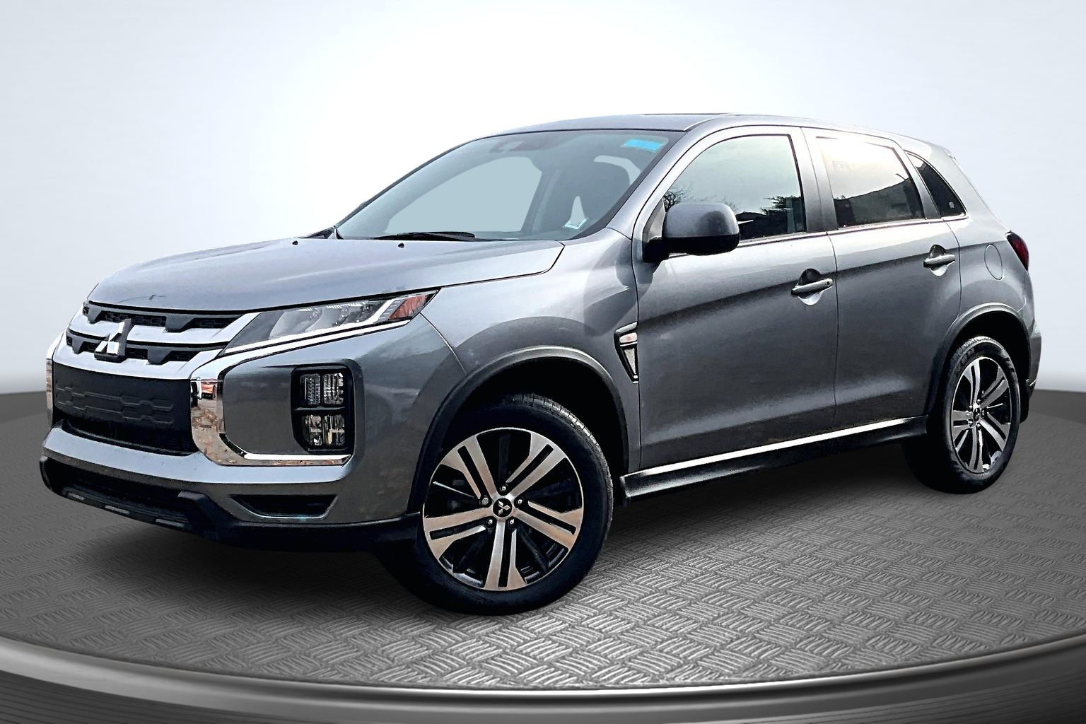 2025 Mitsubishi Outlander Sport ES's photo