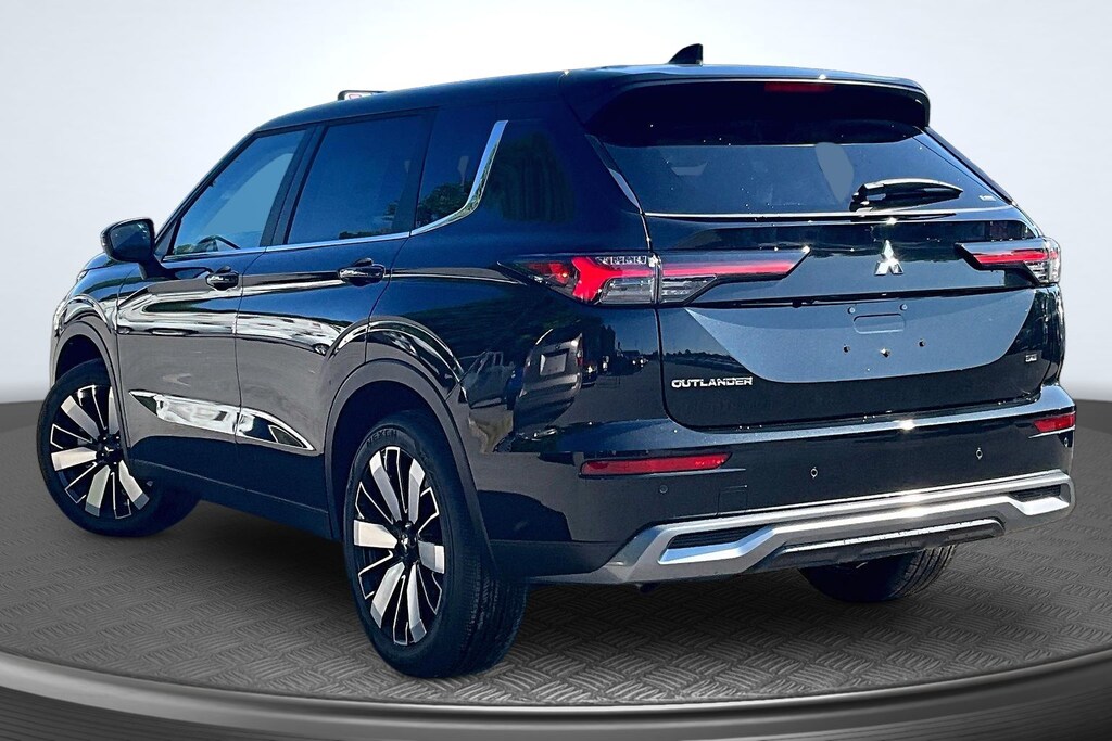 New 2026 Mitsubishi Outlander SE SUV