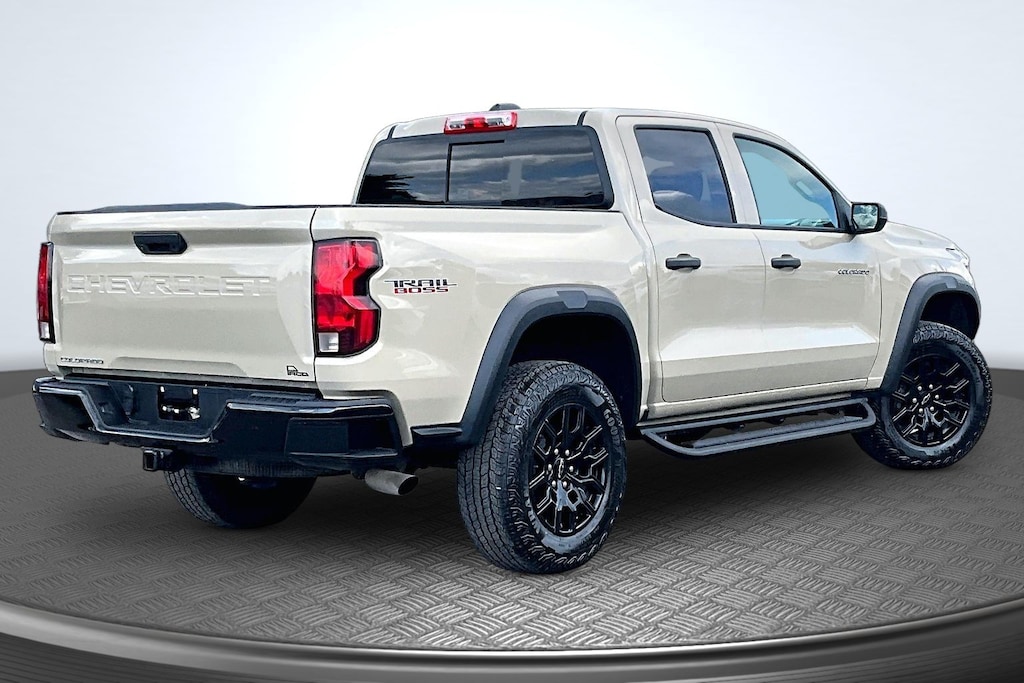 Used 2024 Chevrolet Colorado Trail Boss Truck Crew Cab