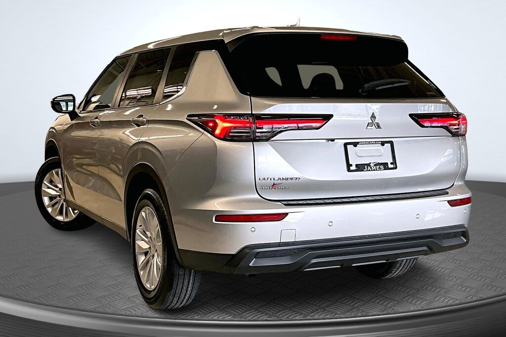 New 2026 Mitsubishi Outlander ES SUV
