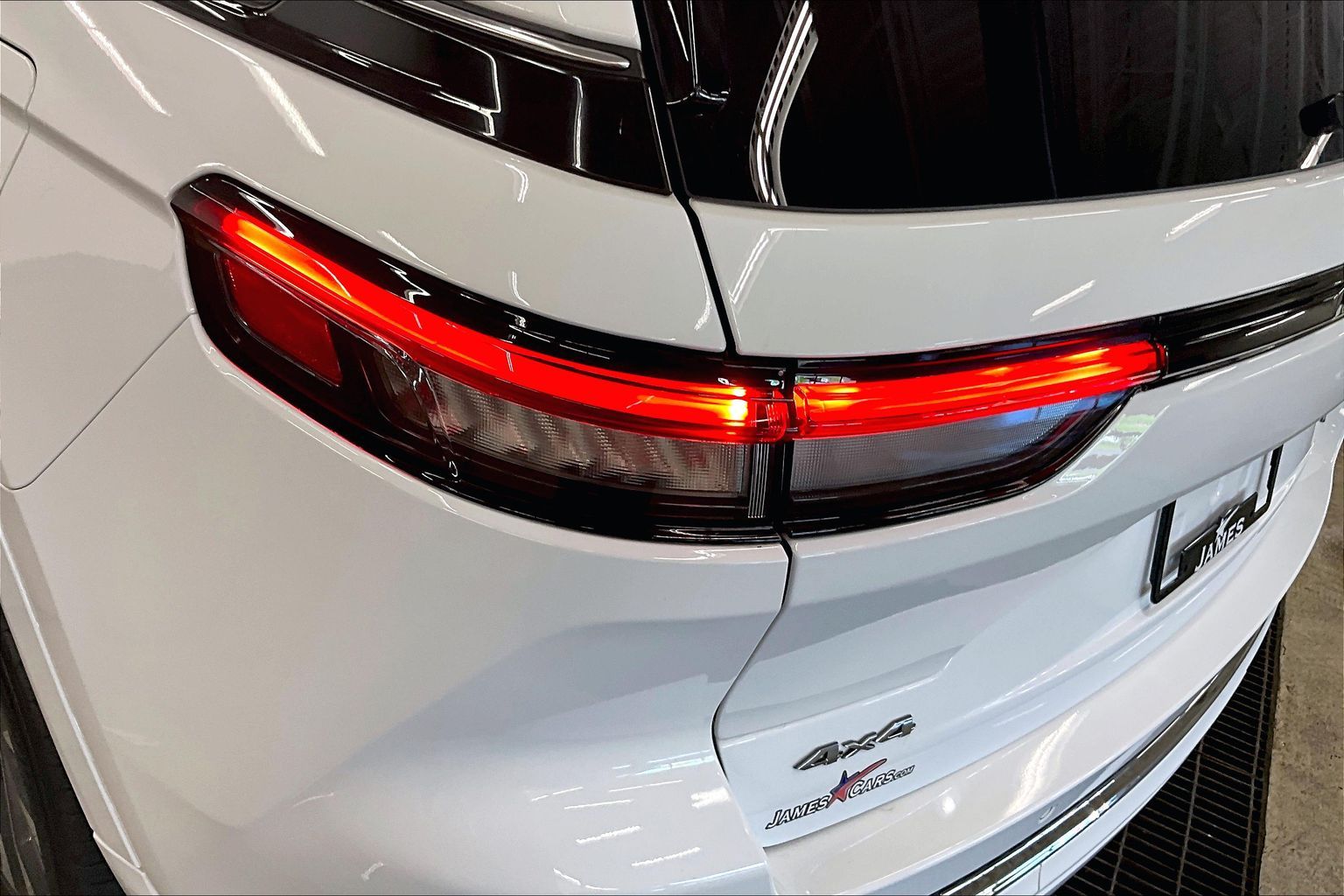 2023 Jeep Grand Cherokee Overland - Photo 32