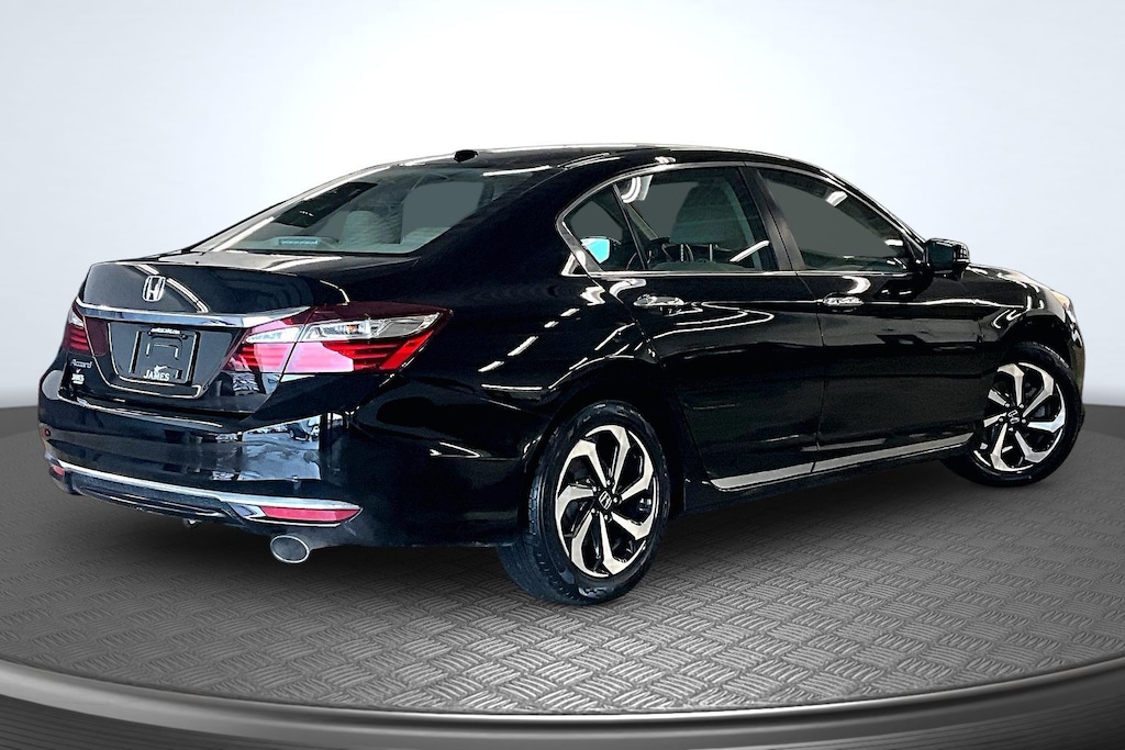 Used 2017 Honda Accord EX-L w/Navi & Honda Sensing Sedan