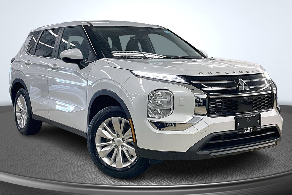 New 2026 Mitsubishi Outlander ES SUV