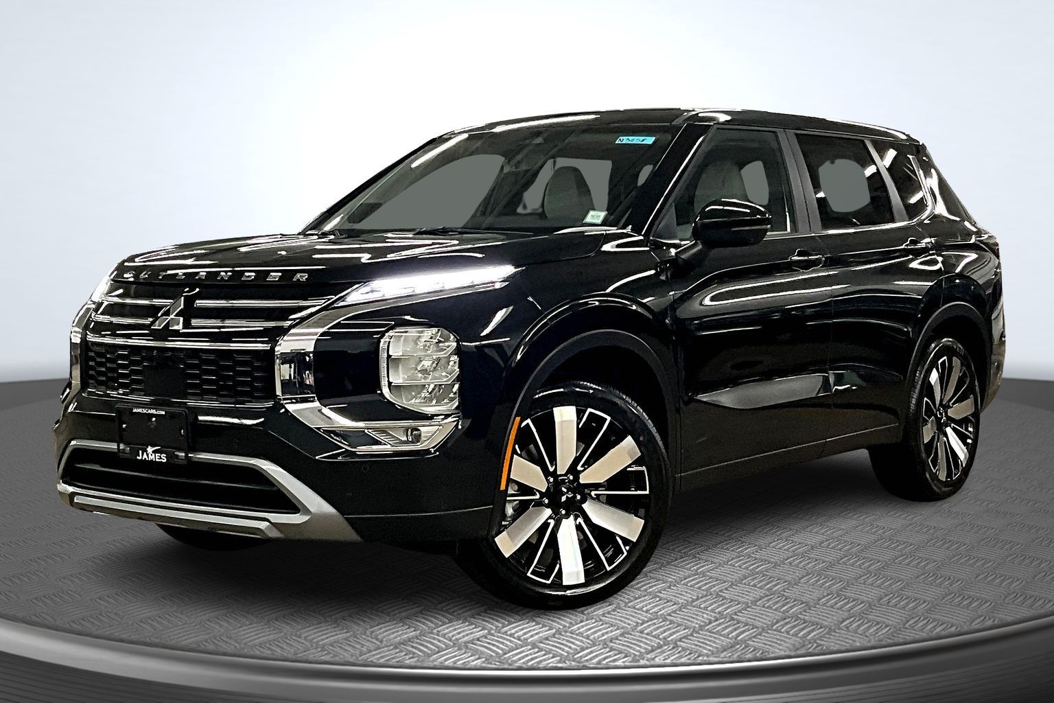 2025 Mitsubishi Outlander SE's photo