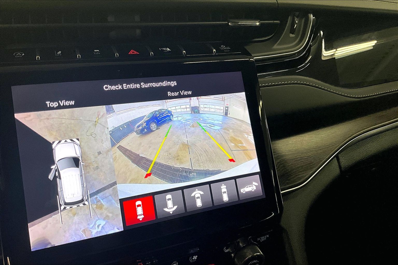 2023 Jeep Grand Cherokee Overland - Photo 24