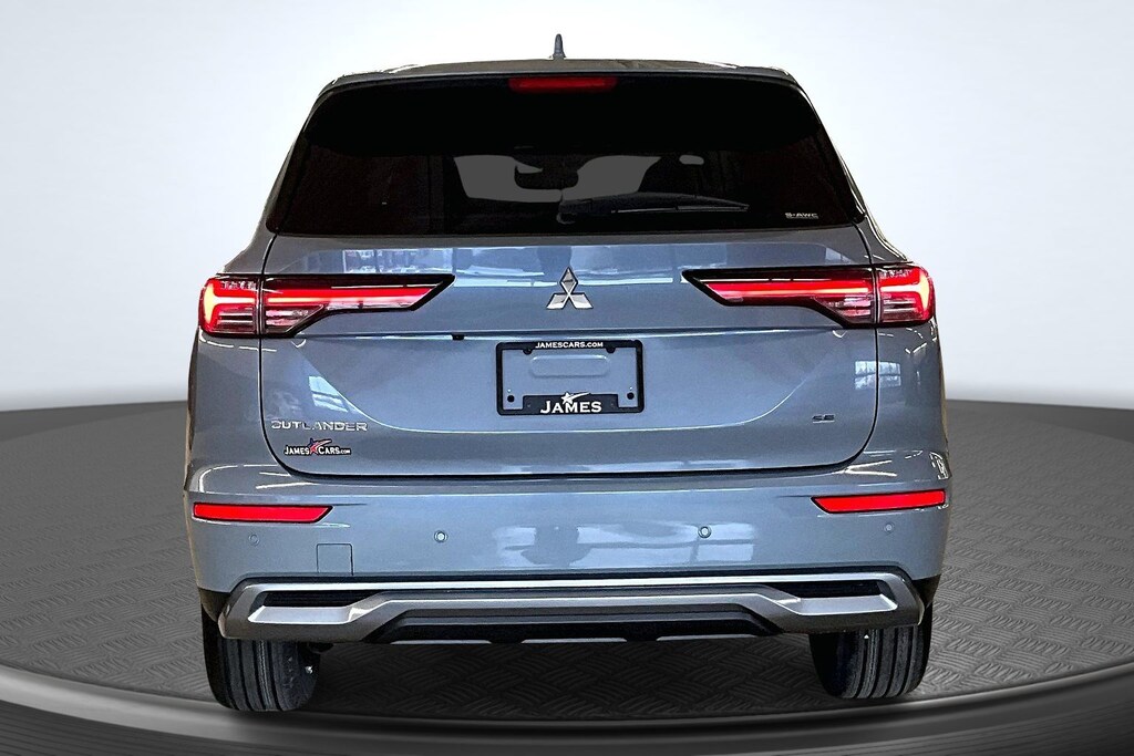 New 2026 Mitsubishi Outlander SE SUV