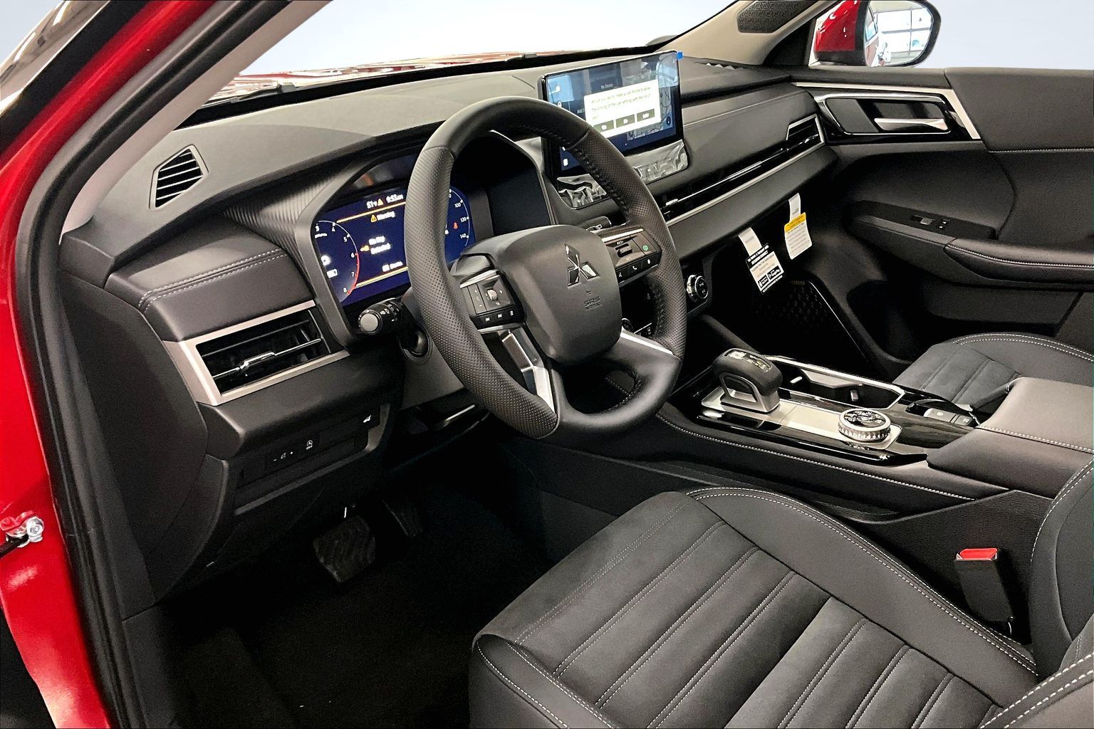 2026 Mitsubishi Outlander SE - Photo 6
