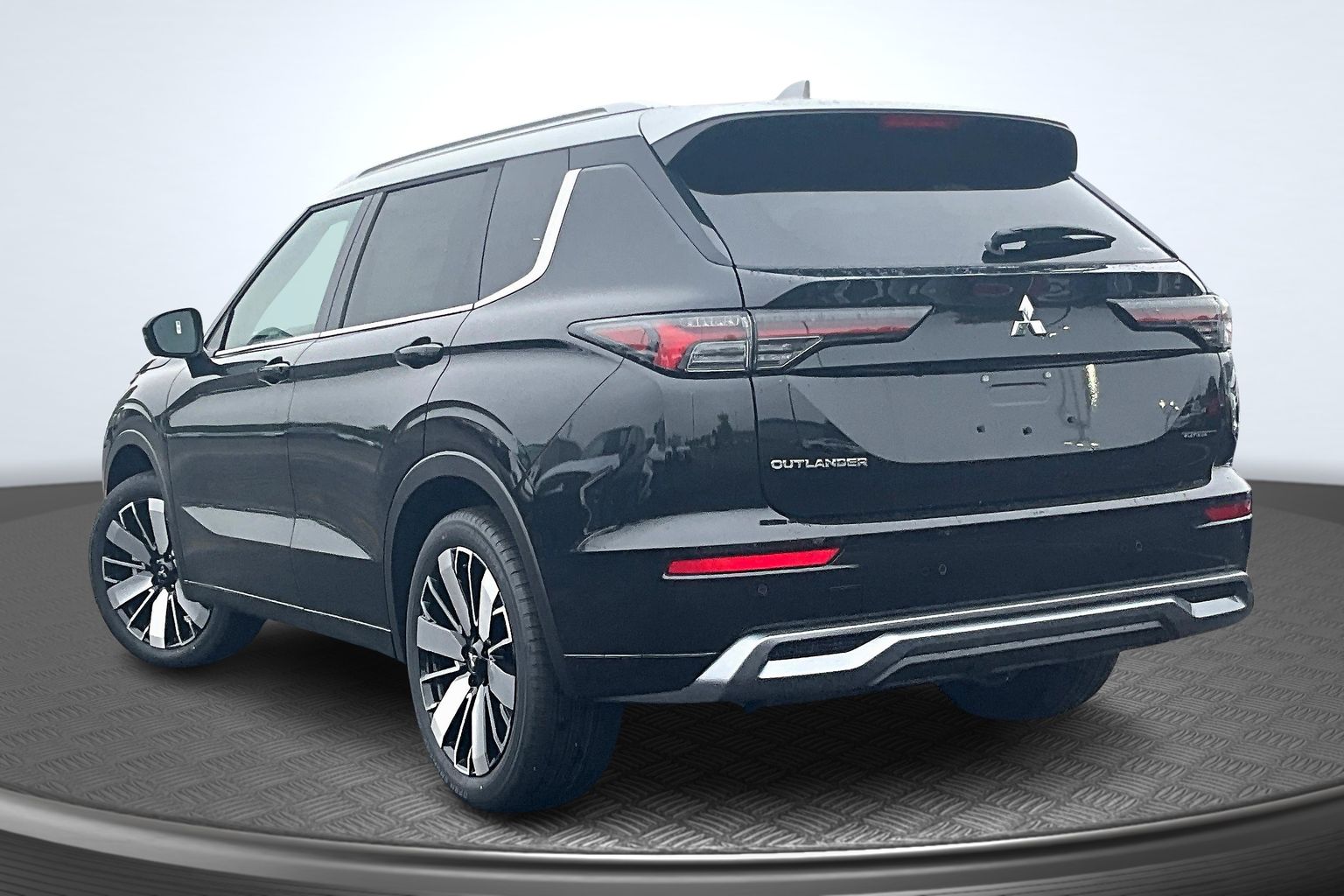 2025 Mitsubishi Outlander SEL GT photo 3