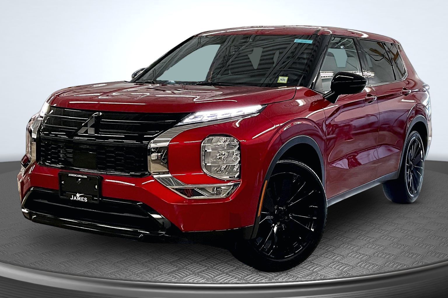 2026 Mitsubishi Outlander LE FWD's photo