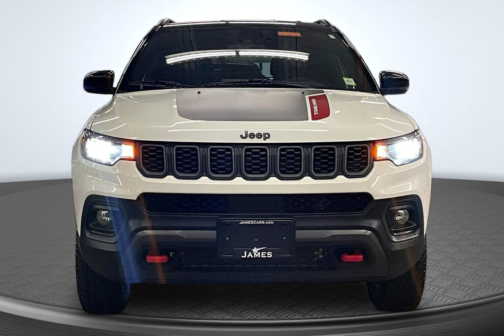 Used 2025 Jeep Compass Trailhawk SUV