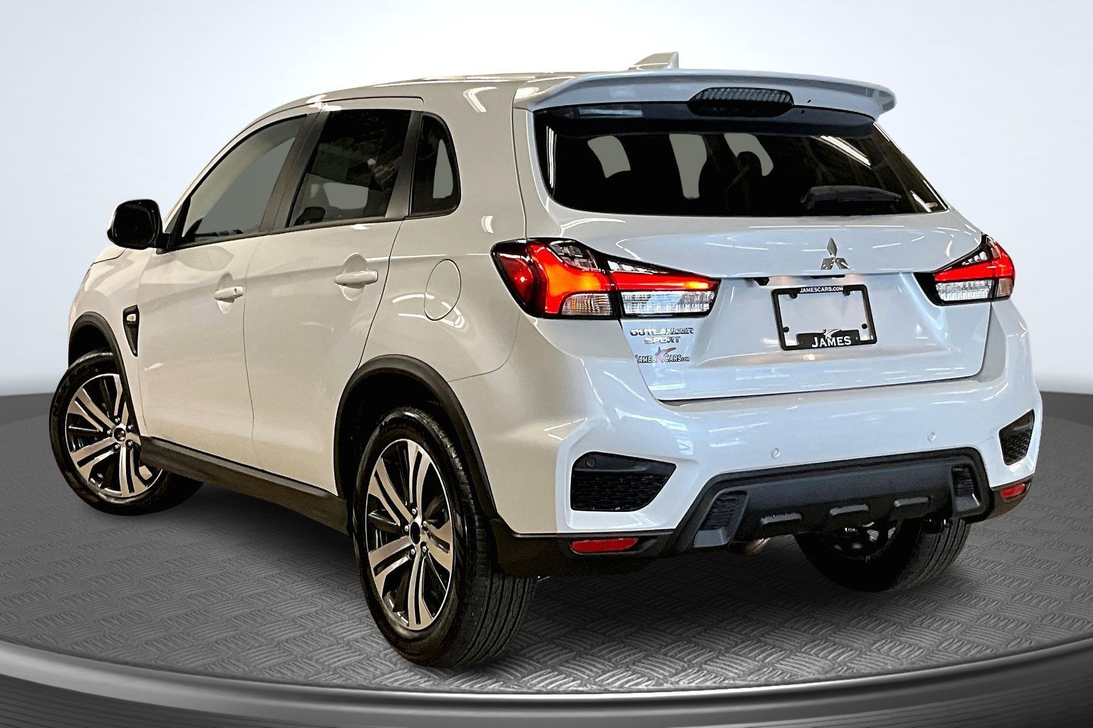 2025 Mitsubishi Outlander Sport ES SE LE photo 2