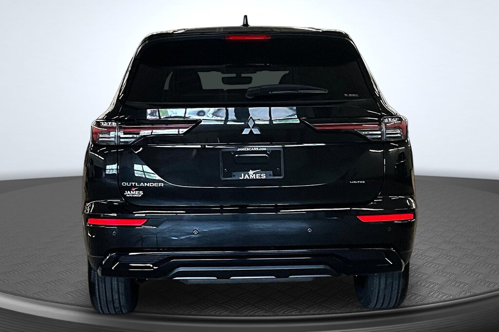 New 2026 Mitsubishi Outlander LE SUV