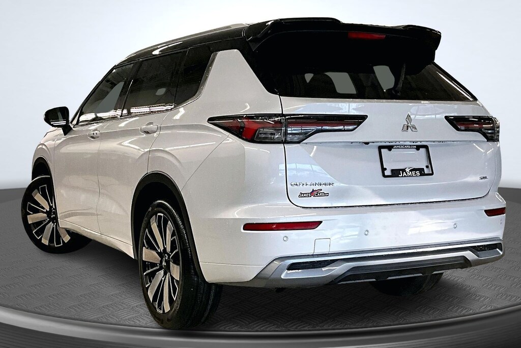New 2026 Mitsubishi Outlander SEL SUV
