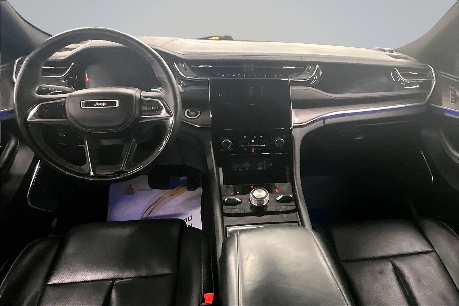 2023 Jeep Grand Cherokee Overland - Photo 16