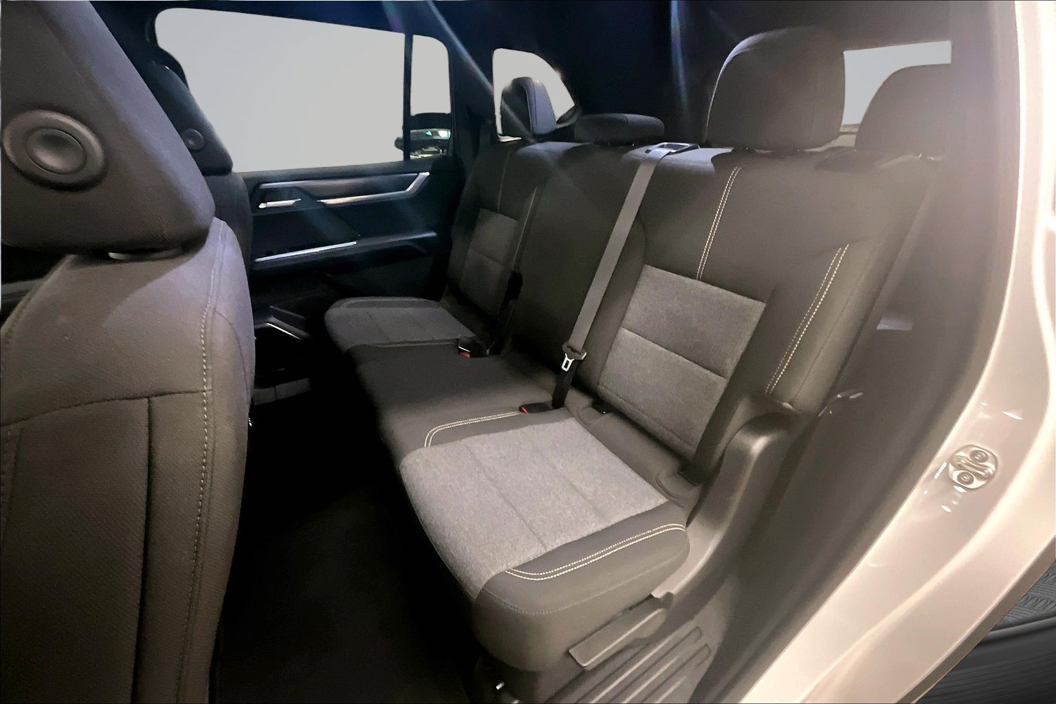 2025 GMC Acadia Elevation - Photo 27