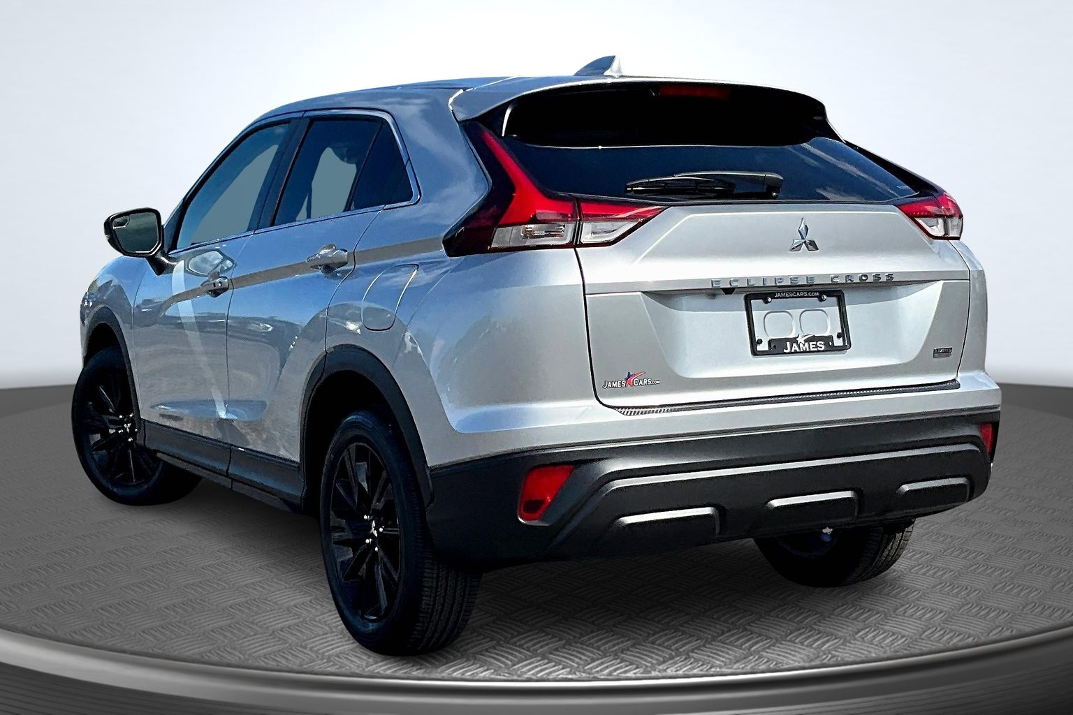 2025 Mitsubishi Eclipse Cross LE Ralliart photo 3
