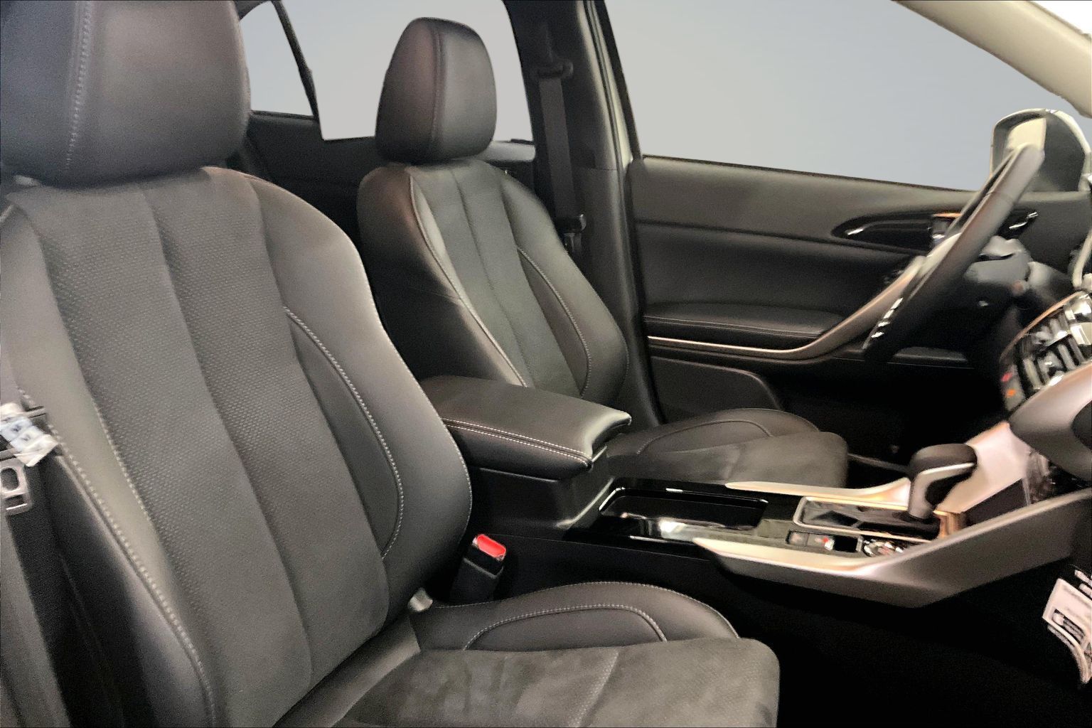 2026 Mitsubishi Eclipse Cross SE - Photo 8