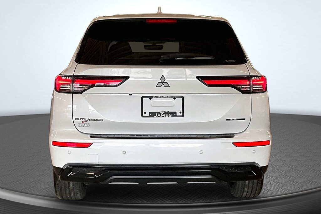 New 2026 Mitsubishi Outlander LE SUV