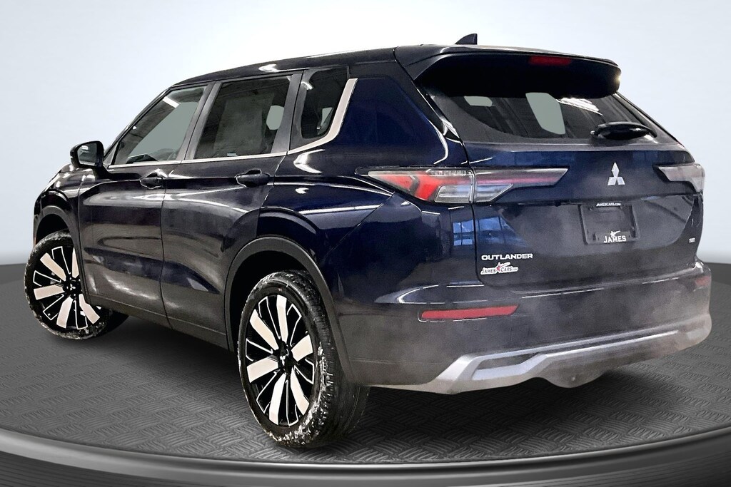 New 2026 Mitsubishi Outlander SE SUV