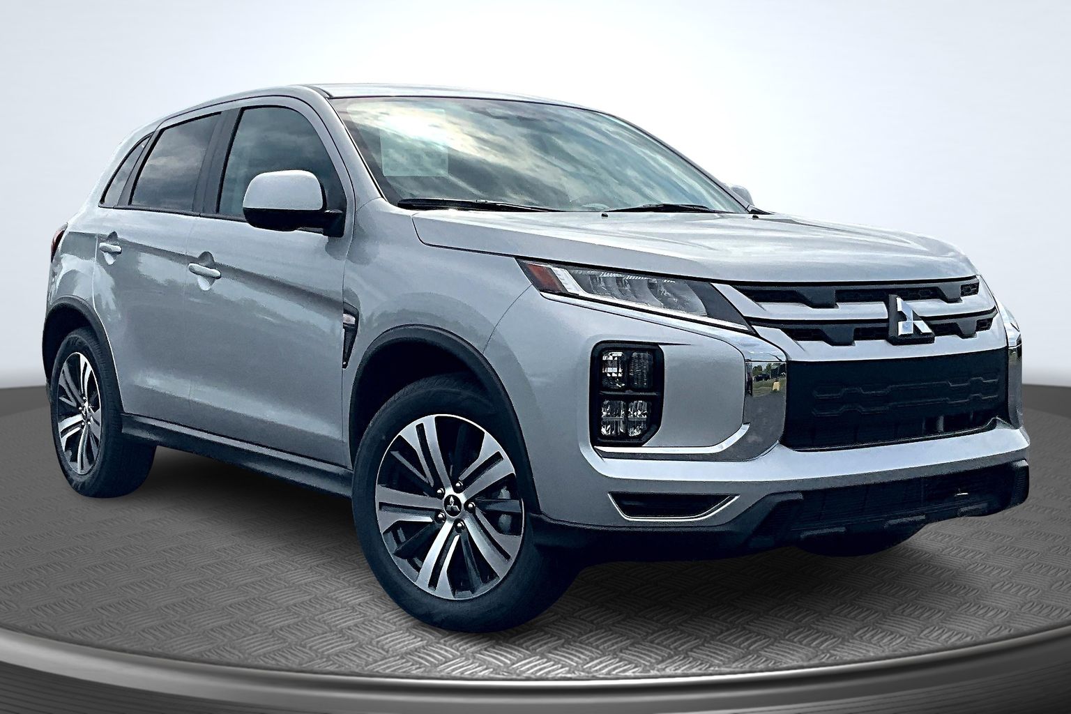 2025 Mitsubishi Outlander Sport ES SE LE photo 2