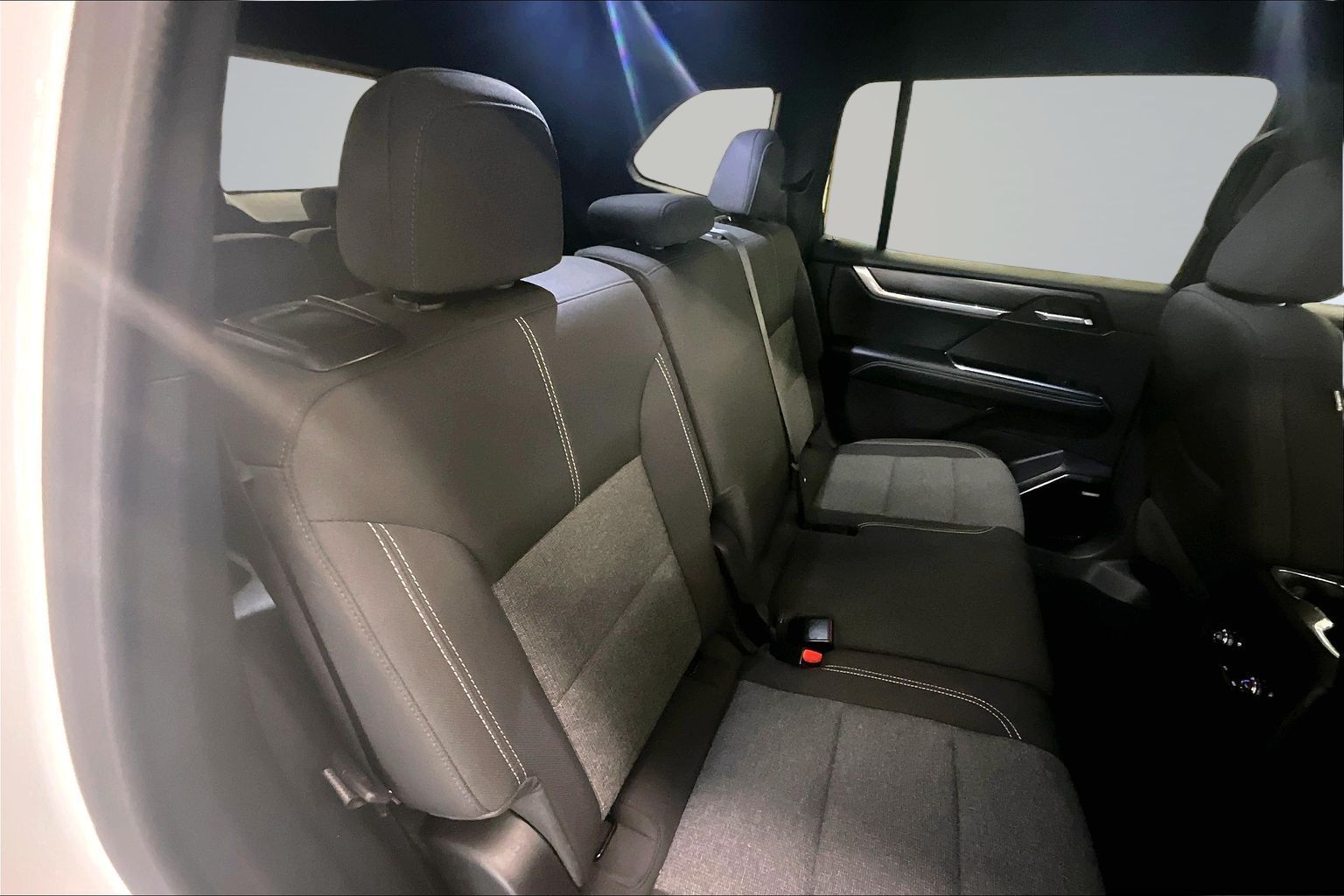 2025 GMC Acadia Elevation - Photo 28