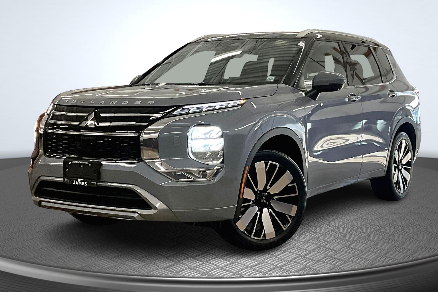 2025 Mitsubishi Outlander SEL's photo