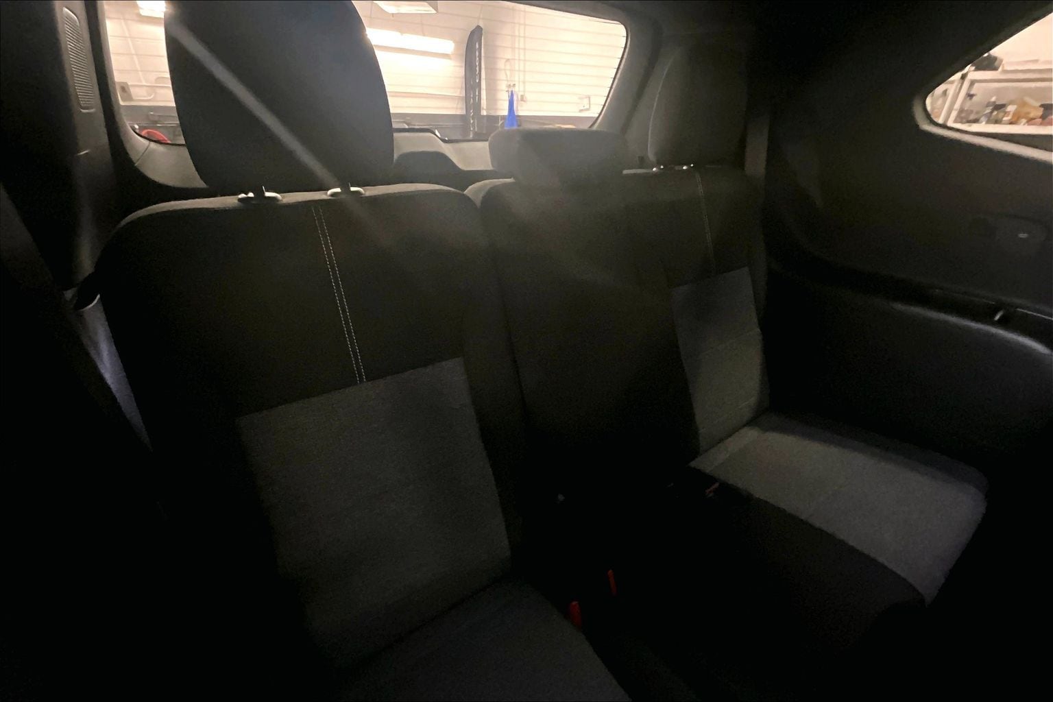 2025 GMC Acadia Elevation - Photo 29