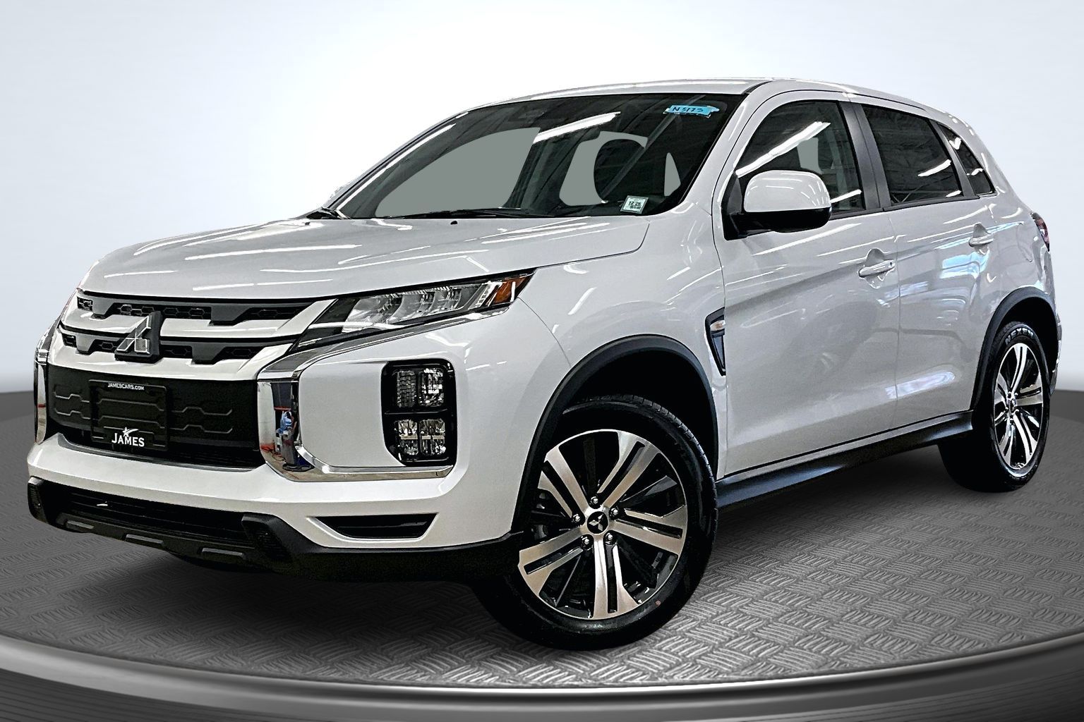 2025 Mitsubishi Outlander Sport ES's photo