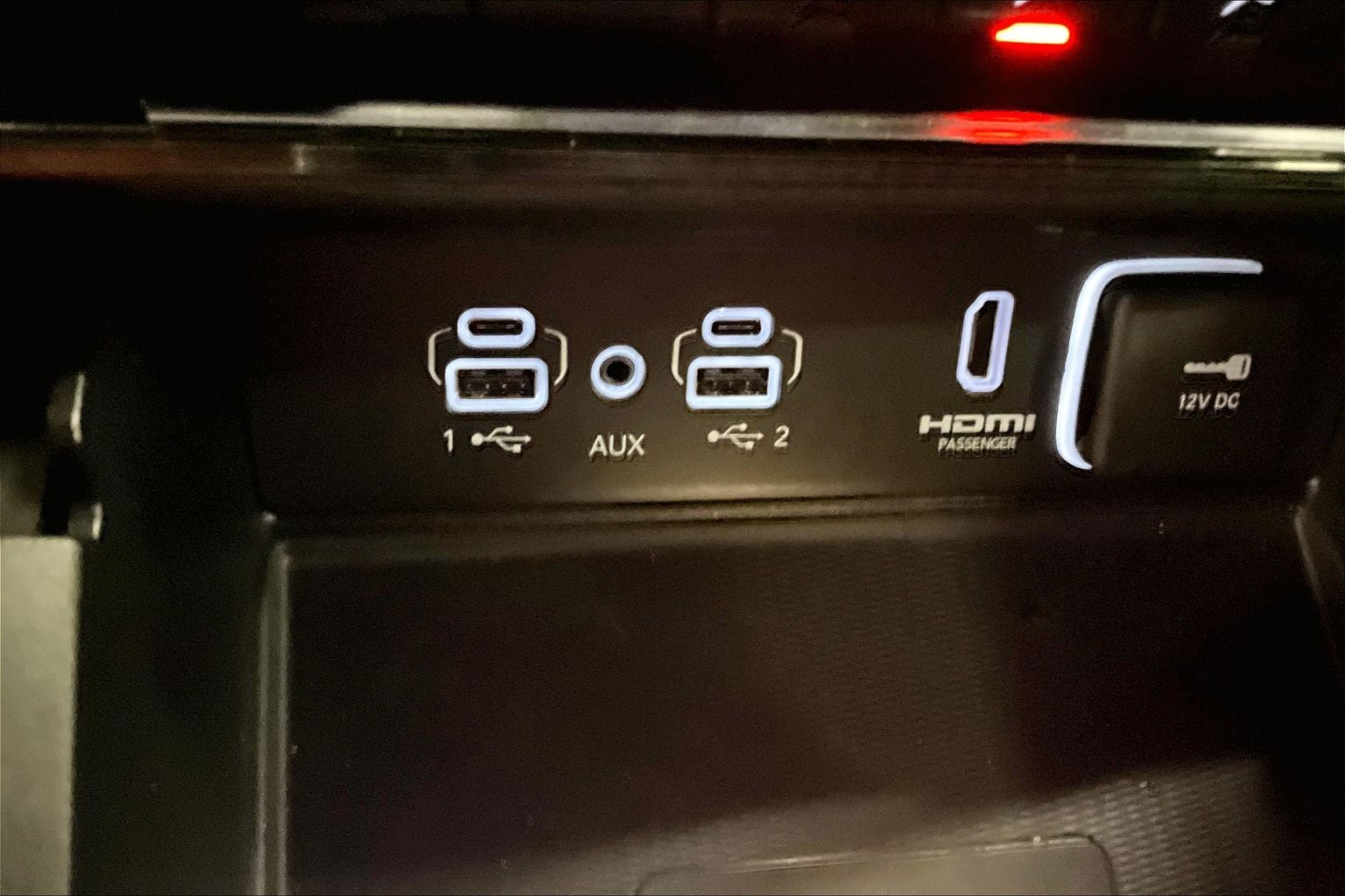2023 Jeep Grand Cherokee Overland - Photo 25
