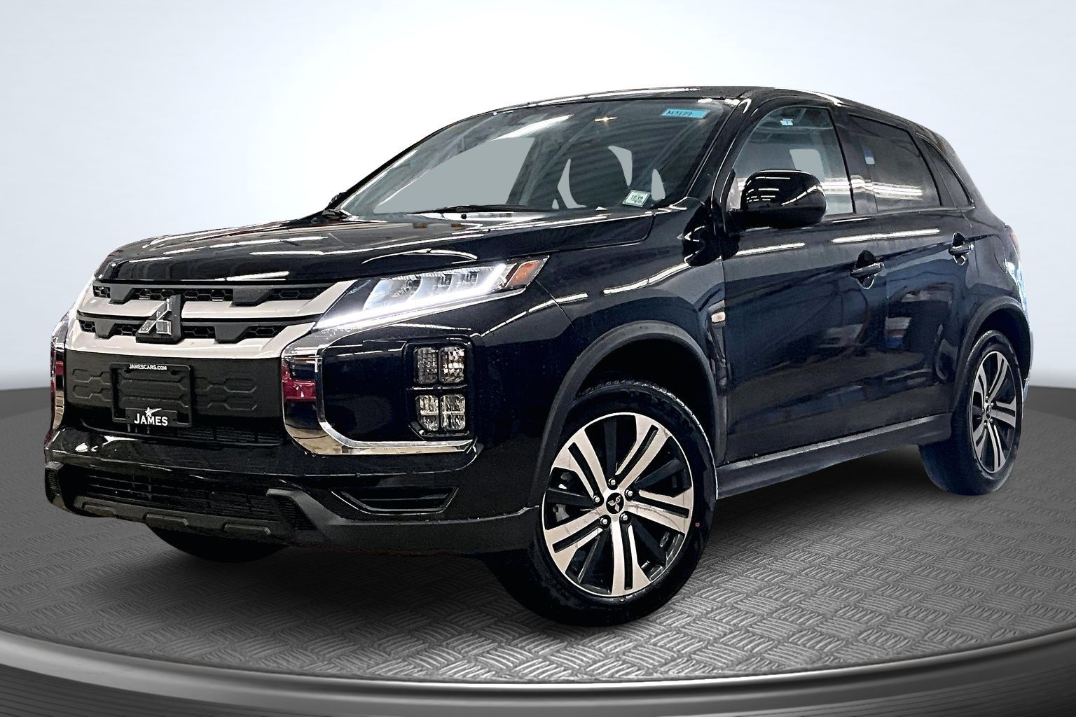 2025 Mitsubishi Outlander Sport ES's photo