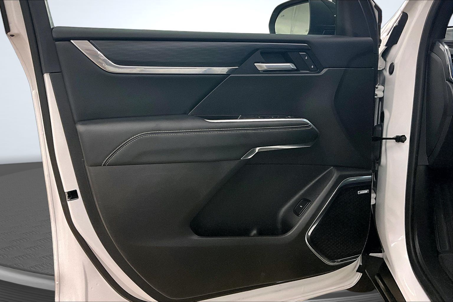 2025 GMC Acadia Elevation - Photo 17