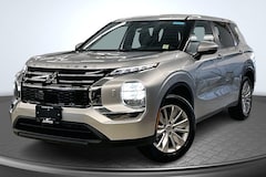 2026 Mitsubishi Outlander ES SUV