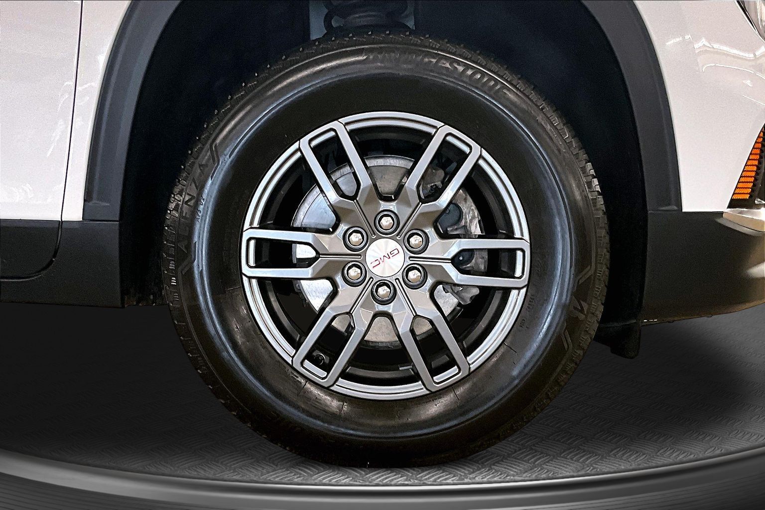 2025 GMC Acadia Elevation - Photo 9