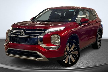 2026 Mitsubishi Outlander SE SUV