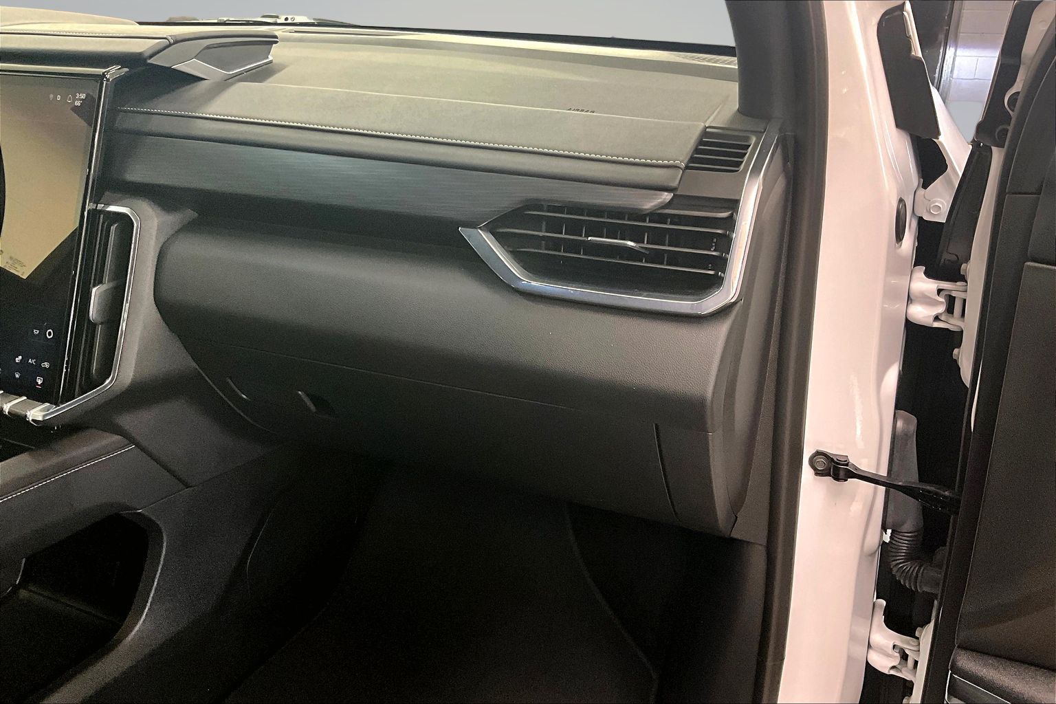 2025 GMC Acadia Elevation - Photo 15